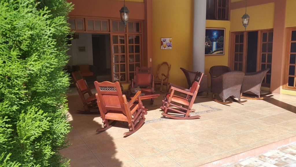 Hotel Los Pinos Managua Eksteriør bilde