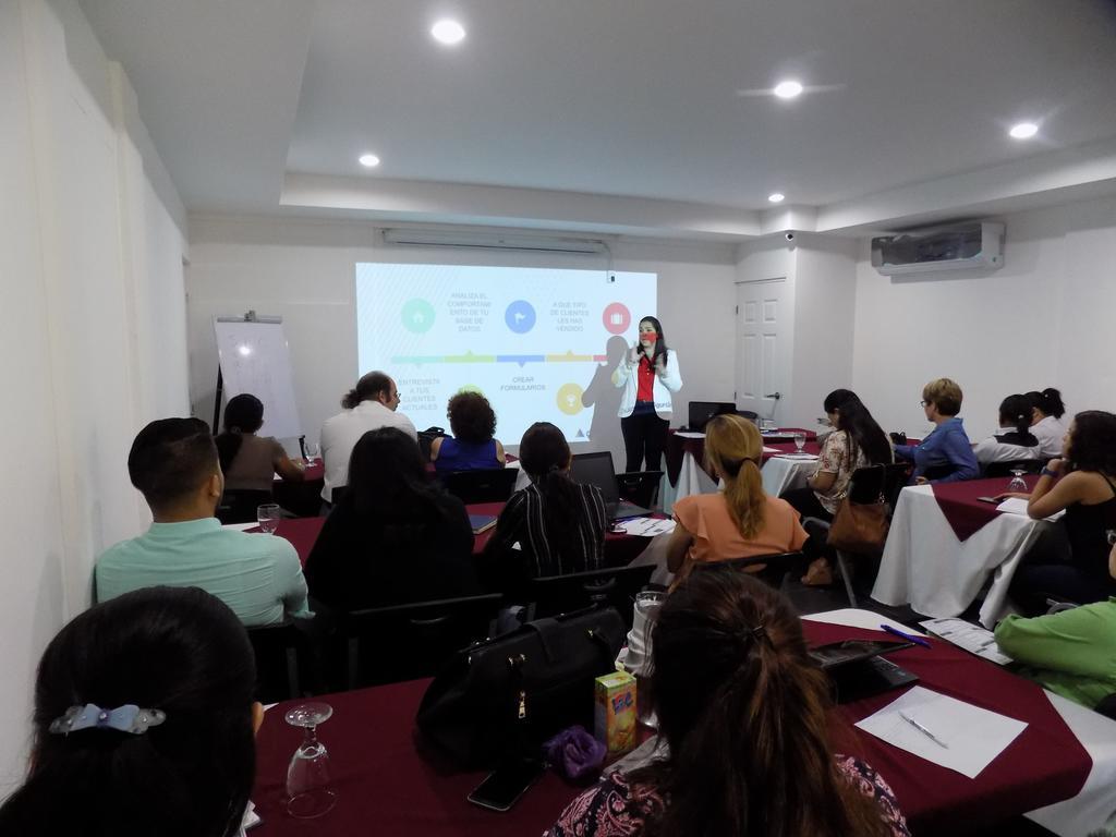 Hotel Los Pinos Managua Eksteriør bilde